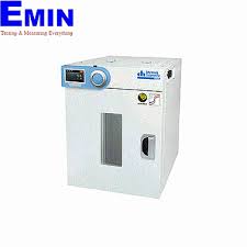 Laboratory drying cabinet used for temperature calibration and performance verification