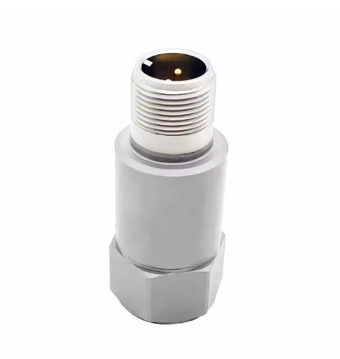 Industrial air and gas transmitter for environmental monitoring applications